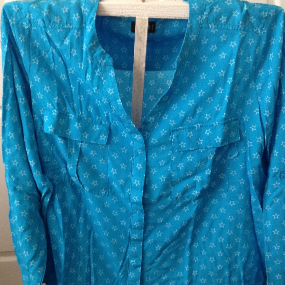 Ana Ladies v-neck blouse.